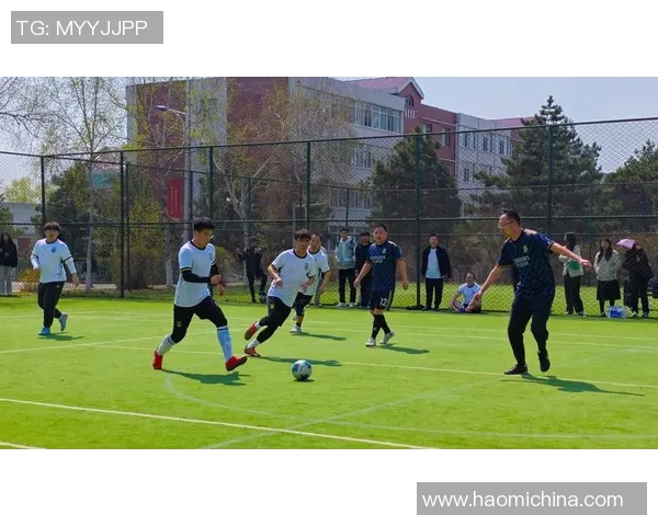 壹方城足球明星闪耀赛场展现激情与实力的完美结合